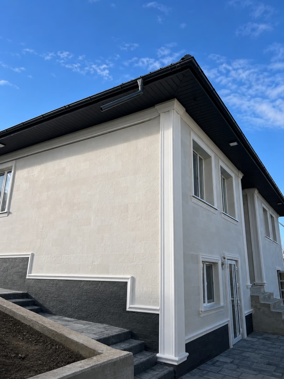 Flexible stone tiles – private house in Orhei — 3