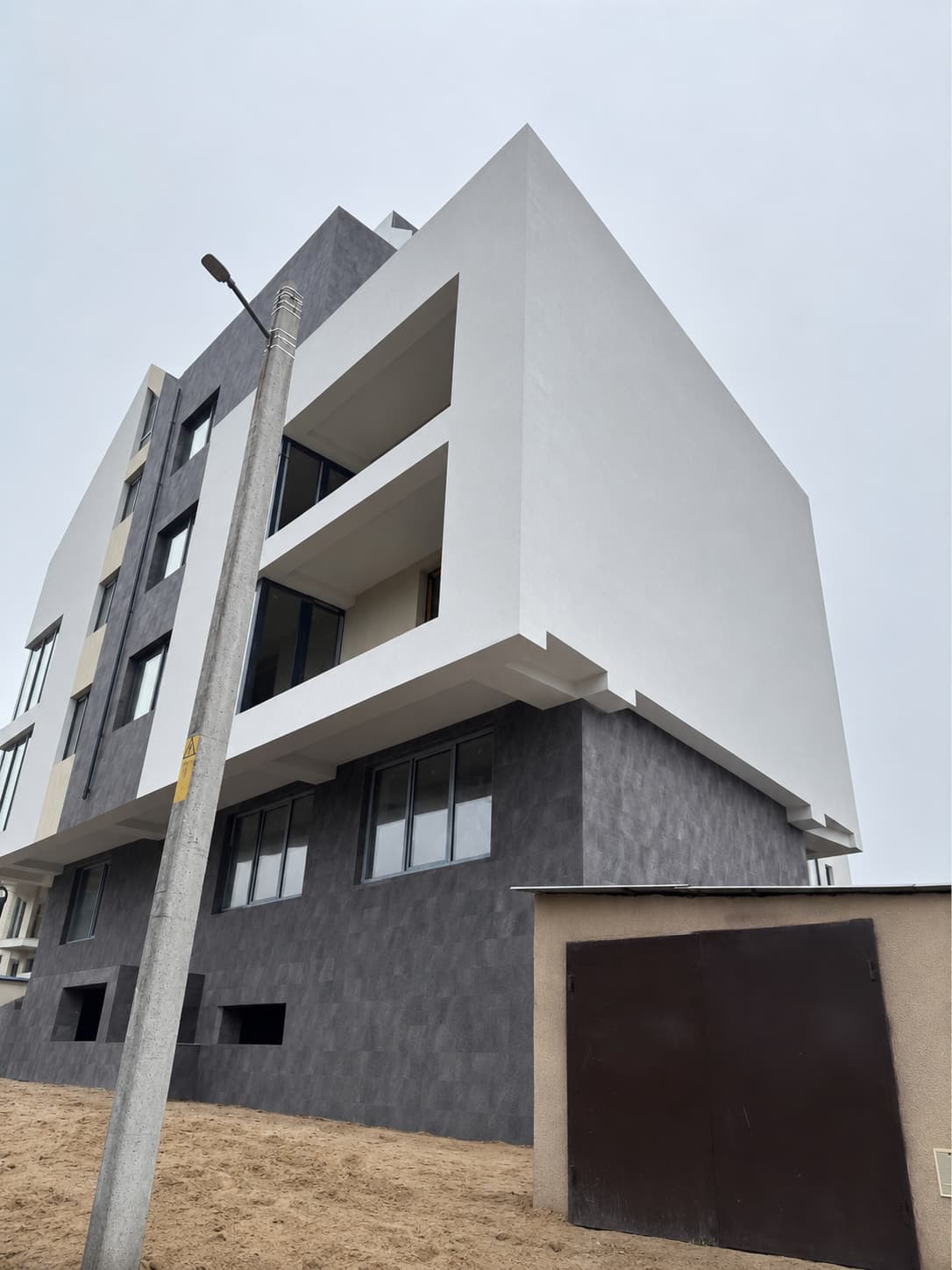 Flexible facade panels — house in Buiucani — 2