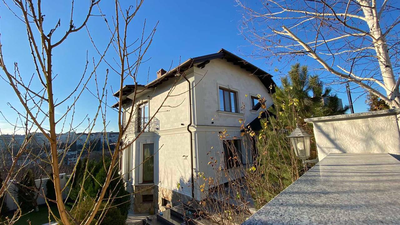 Pletaflex flexible stone – private house in Telecentru — 2