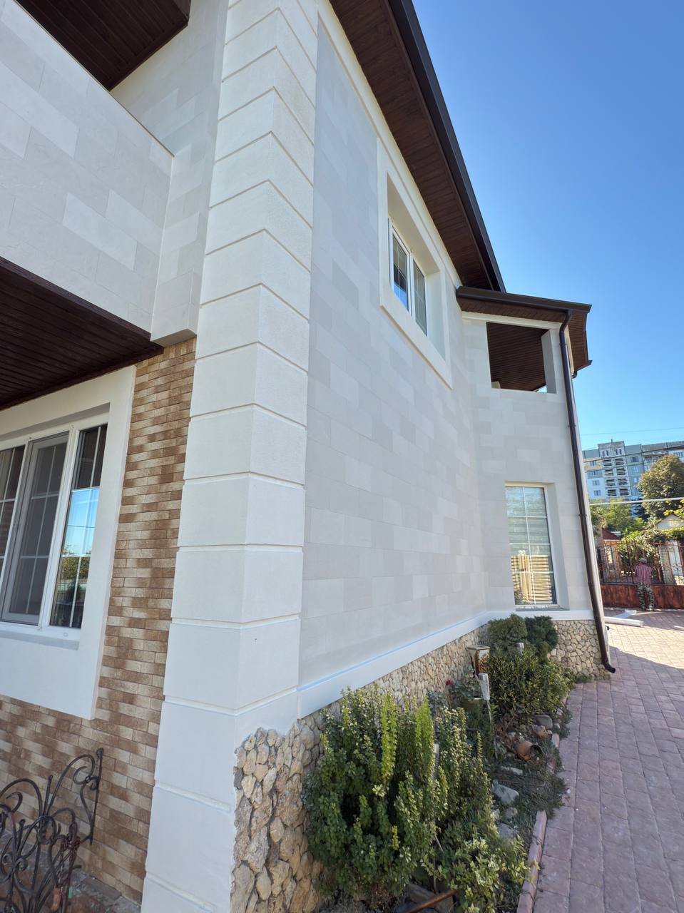 Pletaflex Flexible Stone – Building in Rezina — 1