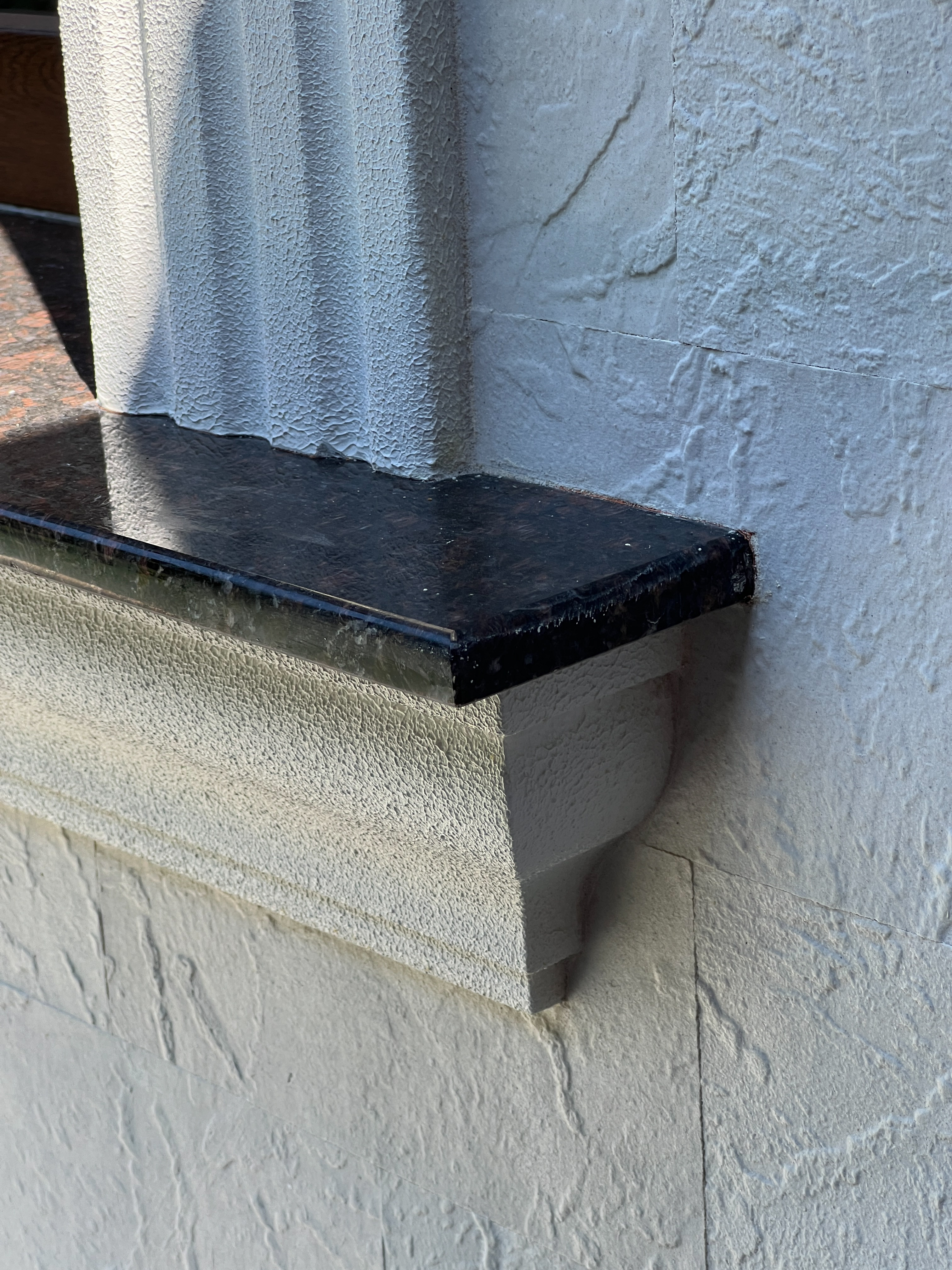 Flexible stone — the extended facade of a complex — 26