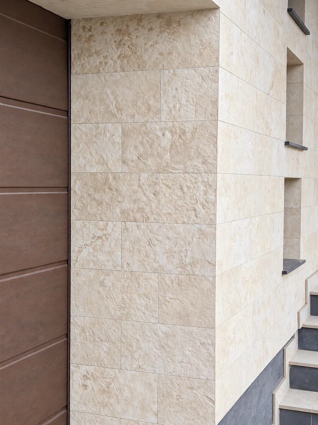 Flexible stone — private house with a light facade — 15
