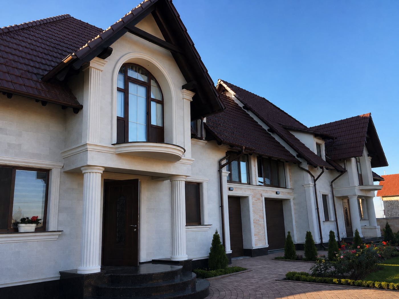 Flexible facade cladding — private house in Bubuieci — 1