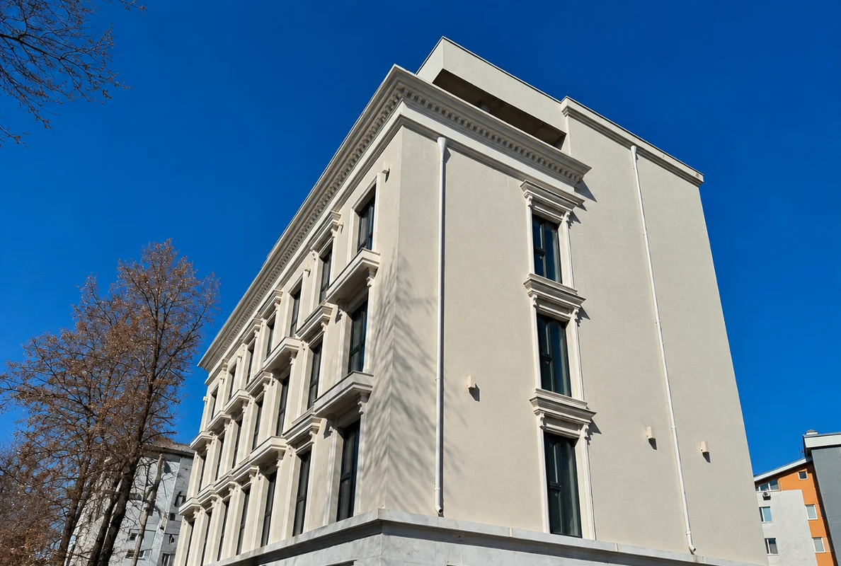 Flexible panels — multi-storey building in the city centre